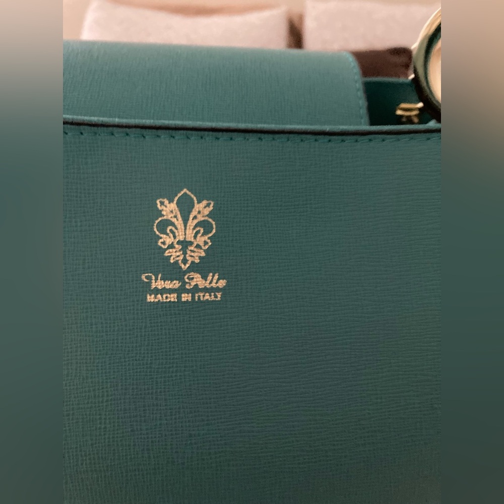 Vera Pelle Teal Leather Satchel with Gold Accents - Picture 2 of 9